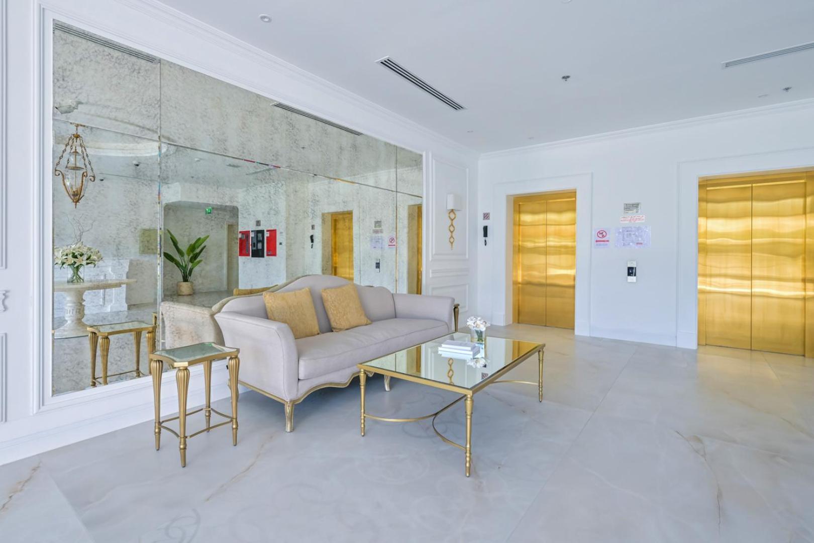Apartment Livbnb-modern 1br Oasis With Stunning Terrace, Jvc