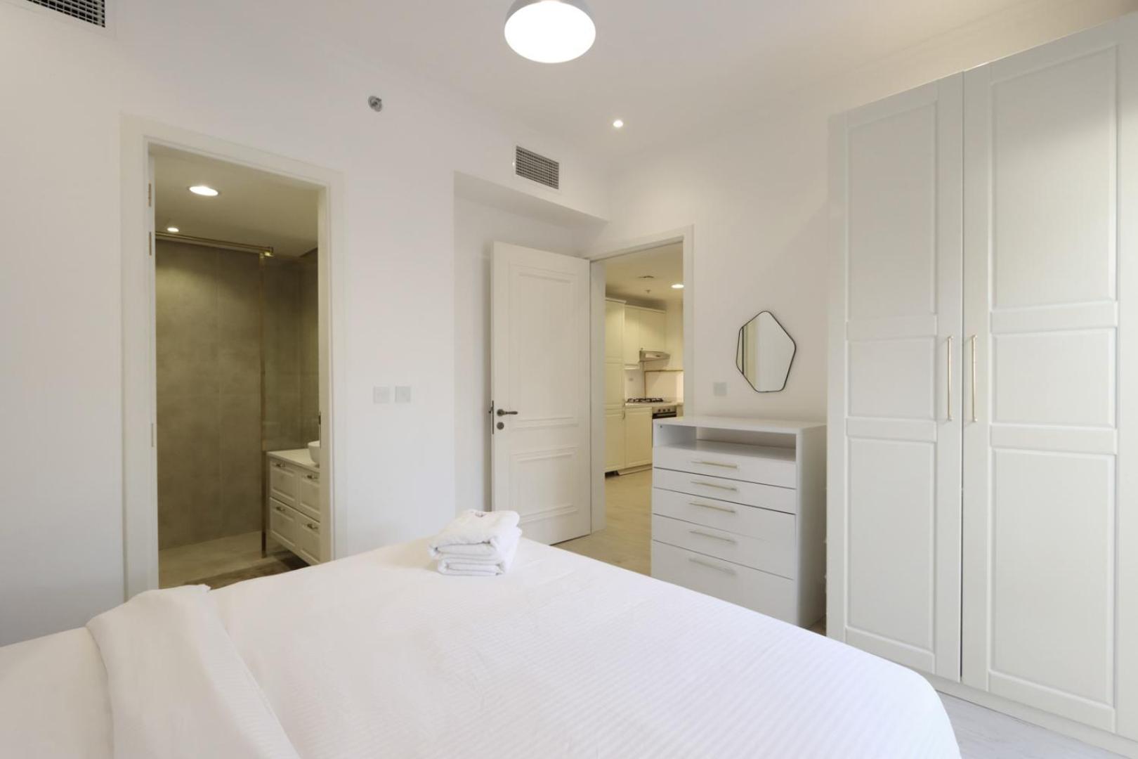 Livbnb-modern 1br Oasis With Stunning Terrace, Jvc * Dubai